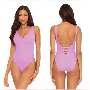 NWT💖BECCA BY REBECCA VIRTUE Sophie Over The Shoulder One Piece Swimsuit Size M